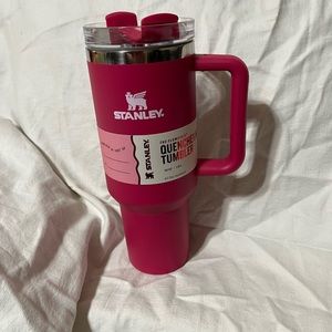 Valentines Day motif in Beautiful Color!40oz.